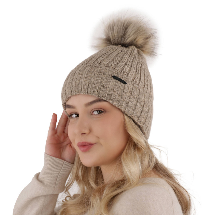Wintermütze Damen mit Bommel Beige Karizma