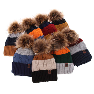Winterset Jungen: Mütze und Schlauchschal mit Bommel Grün Karmel