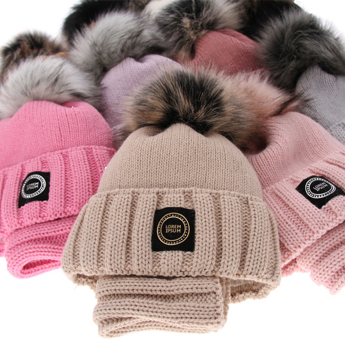 Winterset Mädchen: Mütze und Schlauchschal mit Bommel Schwarz Hendi