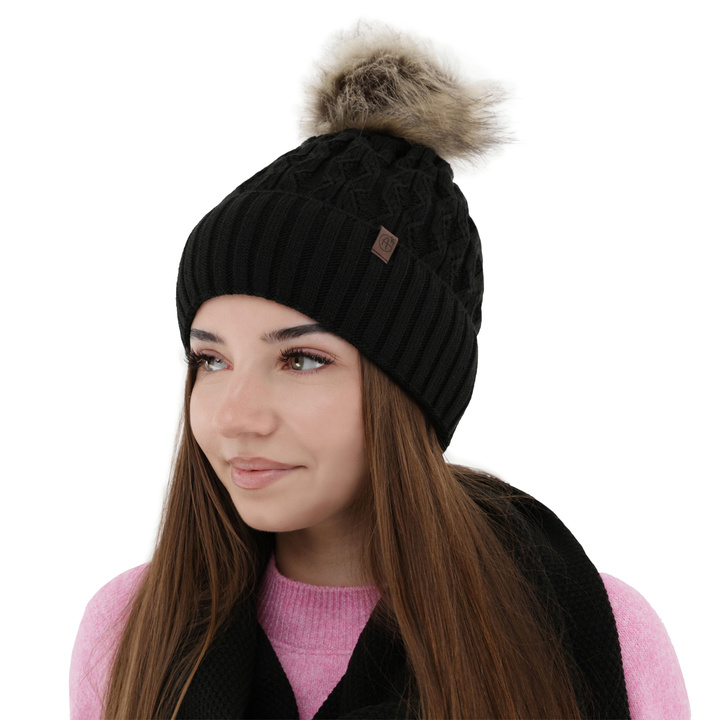 Wintermütze Damen mit Bommel Schwarz Katty
