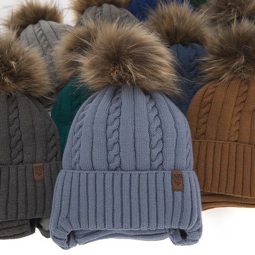 Winterset für Jungen: Mütze und Schlauchschal mit Bommel in Grün Peter