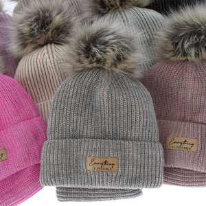 Winterset Mädchen: Mütze und Schlauchschal mit Bommel Beige Floryda