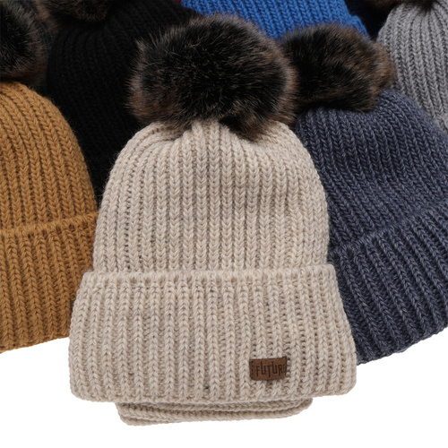 Winterset für Jungen: Mütze und Schlauchschal mit Bommel in Grün Wonder