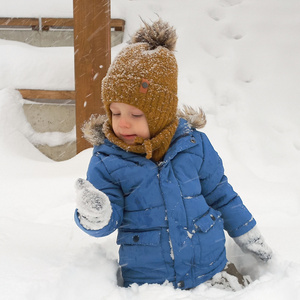 Winterset Jungen: Mütze und Schlauchschal mit Bommel Blau Dominik
