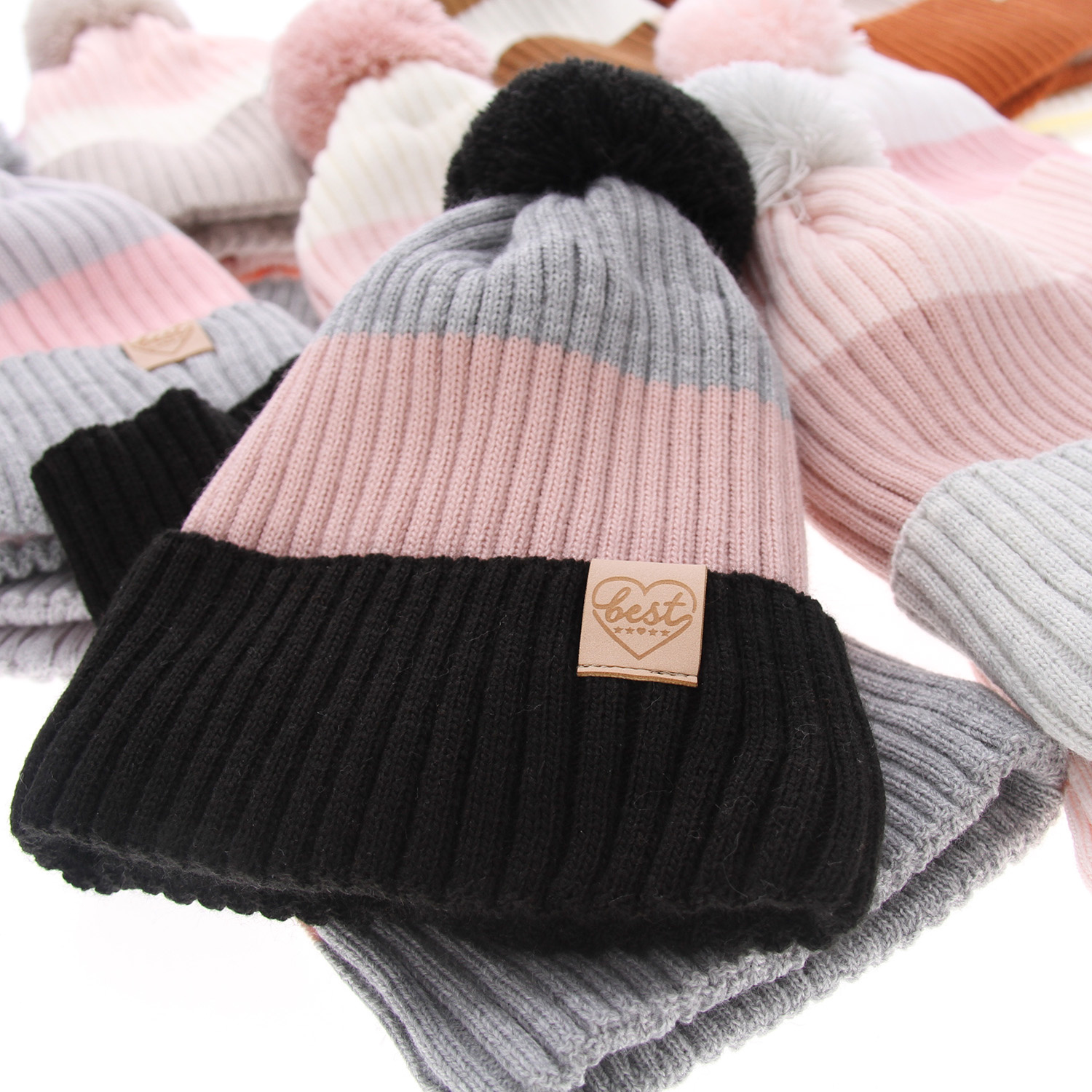 Winterset Mädchen: Mütze und Schlauchschal mit Bommel Schwarz Indiana