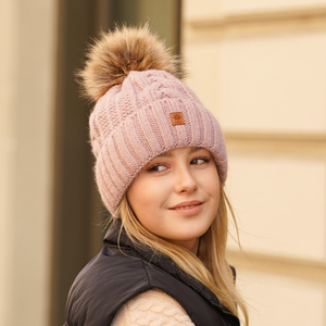 Wintermütze Damen mit Bommel Camel Euforia