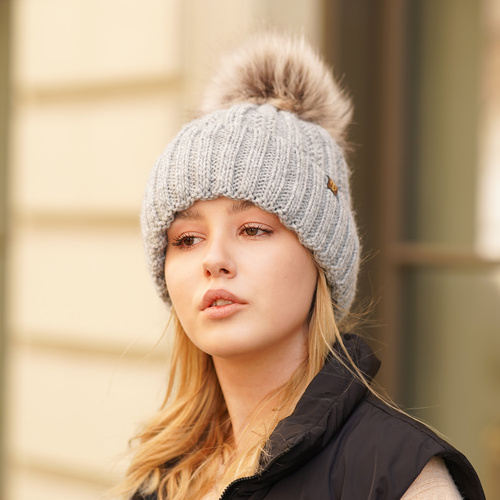 Wintermütze Damen mit Bommel Schwarz Rene