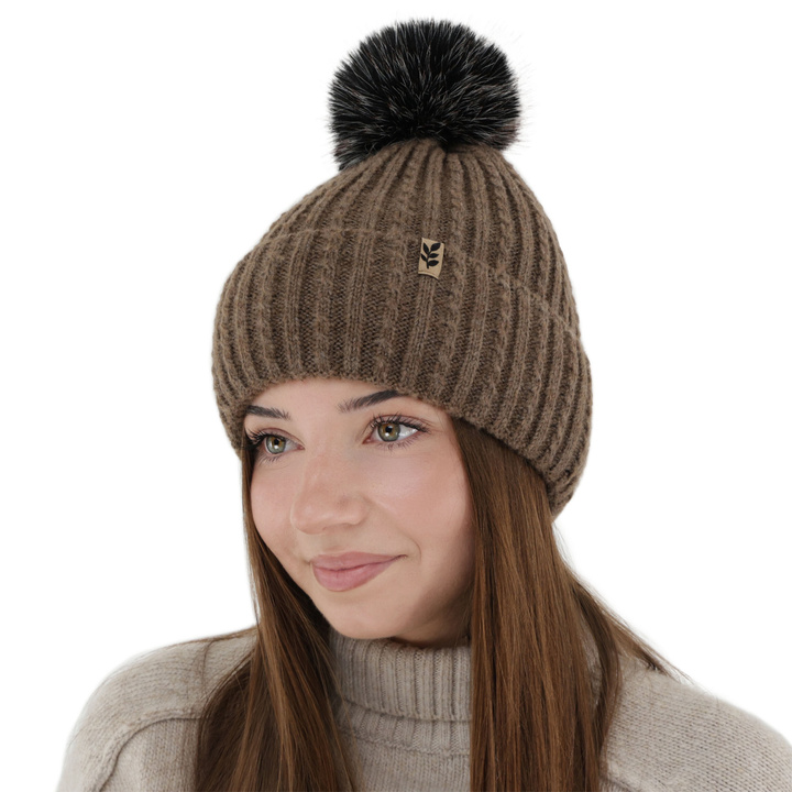 Wintermütze Damen, braun, mit Bommel, Calista
