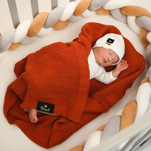 Baby und Kinder Decke aus 50% Bambus-Fasern, 50% Bamwolle Rot Pony