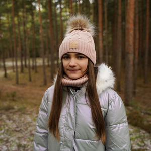 Winterset Mädchen: Mütze und Schlauchschal mit Bommel Schwarz Dina
