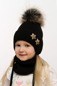 Winterset Mädchen: Mütze und Schlauchschal mit Bommel Schwarz Delicja