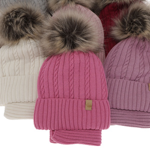 Winterset für Mädchen: Mütze und Schlauchschal aus Merinowolle in Rosa Mirabel
