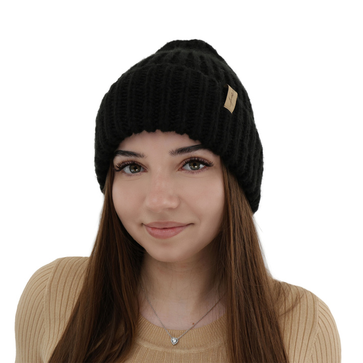 Wintermütze Damen aus Merinowolle Schwarz Caro