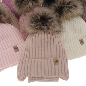 Winterset für Mädchen: Mütze und Schlauchschal mit Bommel in Rosa Louisa