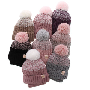 Winterset Mädchen: Mütze und Schlauchschal mit Bommel Beige Zendaya