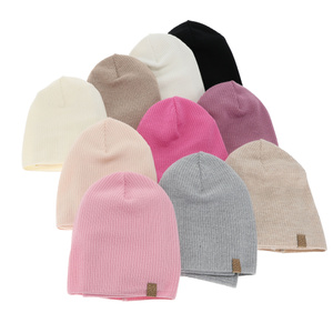 Herbst und Frühlingsset Mädchen: Mütze und Schlauchschal 100% extrafeine Merinowolle Rosa Ricona
