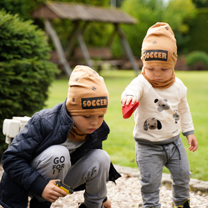 Herbst und Frühlingsset Jungen: Mütze und Schlauchschal Orange Soccer