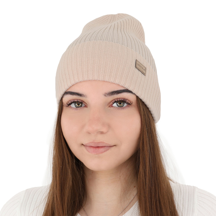 Damenmütze Frühling- Winter Cremefarben 100% extrafeine Merinowolle Sophie