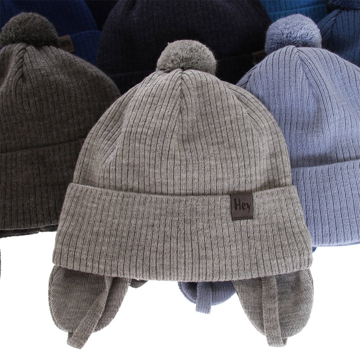 Herbst und Frühlingsmütze für Jungen mit Bommel Blau Axel